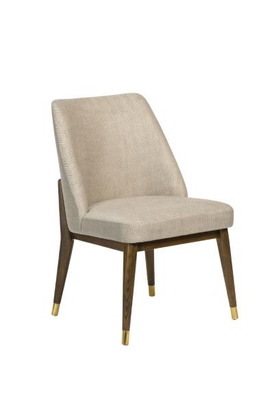 Tanduk Chair